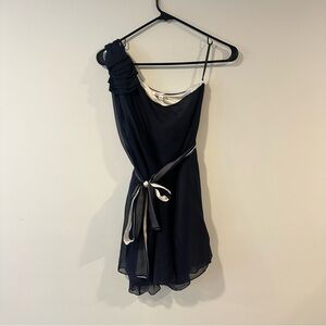Alice + Olivia Navy and White Silk One Shoulder Belted Mini Dress Medium